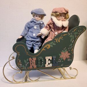 Christmas Around the World Porcelain Kids with Green Noel Sleigh House of Lloyd
